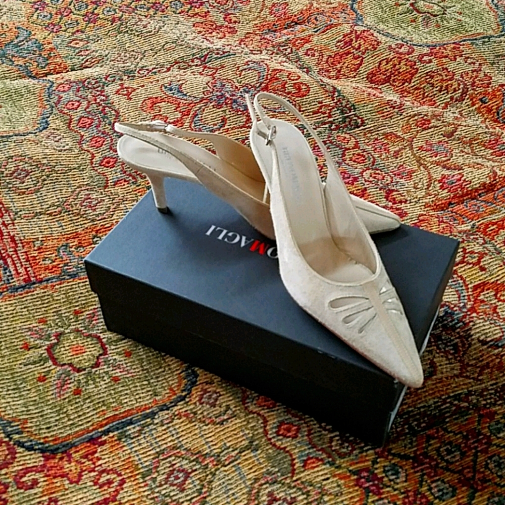 Dress shoes